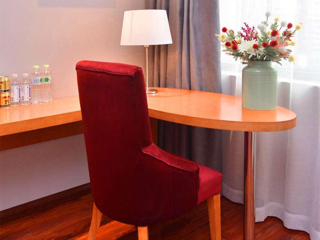 Ibis Chongqing Airport Hotel Ngoại thất bức ảnh